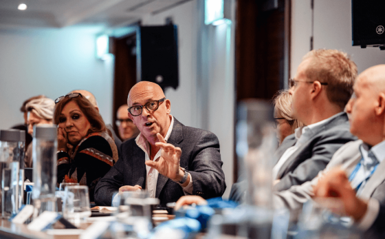 HOW TO PLAN AND HOST EFFECTIVE ROUNDTABLE DISCUSSIONS visual data 8